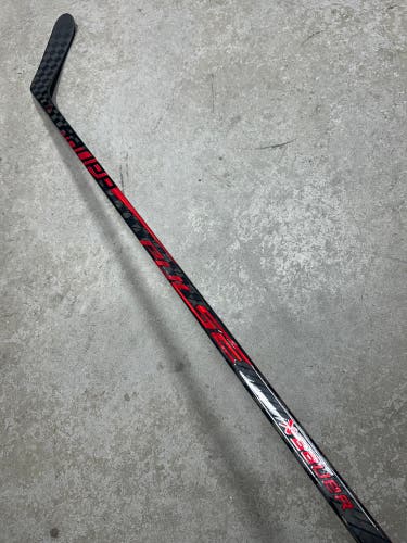 65 Flex P28M Intermediate Bauer Pulse Right Hand Hockey Stick Pro Stock (Used)