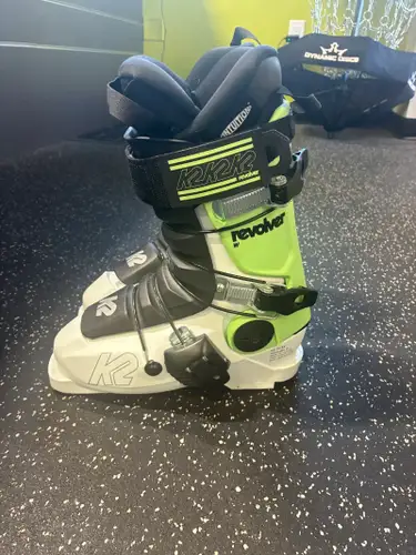 Mondo 22 & 22.5 K2 All Mountain Revolver Ski Boots