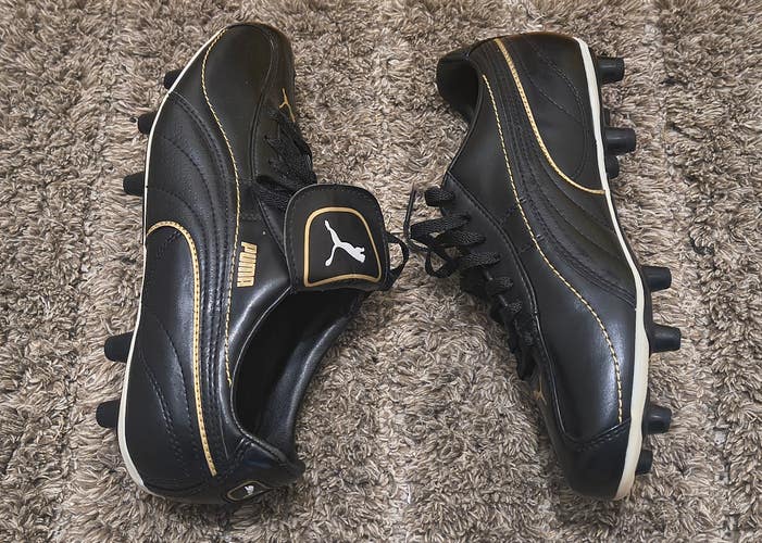 Black Unisex Size M 5.5 (W 6.5) Puma Cleats (New)