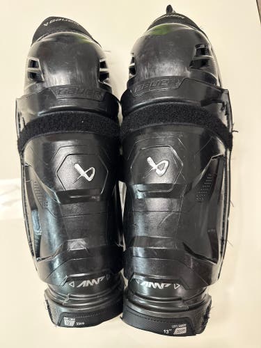 Intermediate Bauer Supreme M5 Pro 13" Shin Pads (Used)