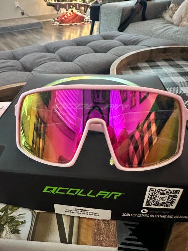 Pink Men's Adult One Size Fits All Oakley Sunglasses (Used)