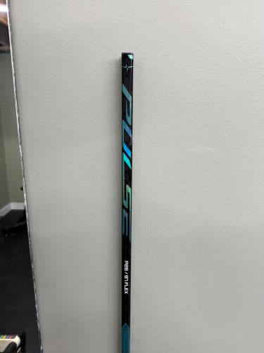 Senior Bauer Pulse Left Hand Hockey Stick P28 87 Flex (Used)