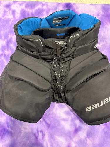 Black Junior Large/Extra Large Bauer GSX Hockey Goalie Pants (Used)