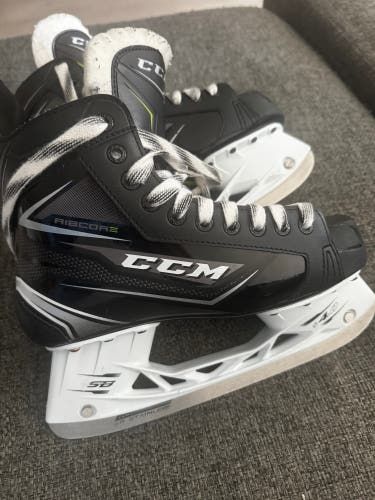Black 2019 CCM Ribcor 74K Hockey Skates Regular Width 7.5 (Used)