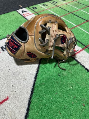 2024 Infield RH Rawlings Heart of the Hide Baseball Glove 11.5" (Used)
