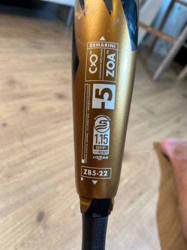 2022 DeMarini Zoa Composite USSSA Certified Bat (-5) 28 oz 33" (Used)