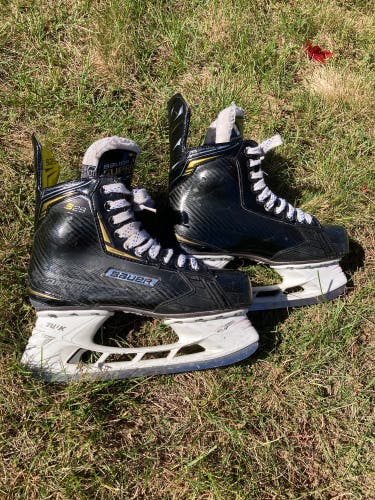 Black 2018 Bauer Supreme S29 Hockey Skates Regular Width 7.5 (Used)