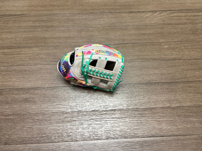 New CWS Exclusive Wilson A2000 1785 Kaleidoscope 11.75" Single Post Web