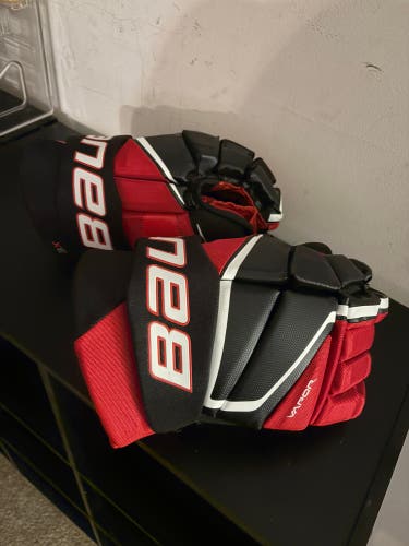 Bauer Vapor 3X Gloves 14" (Used)
