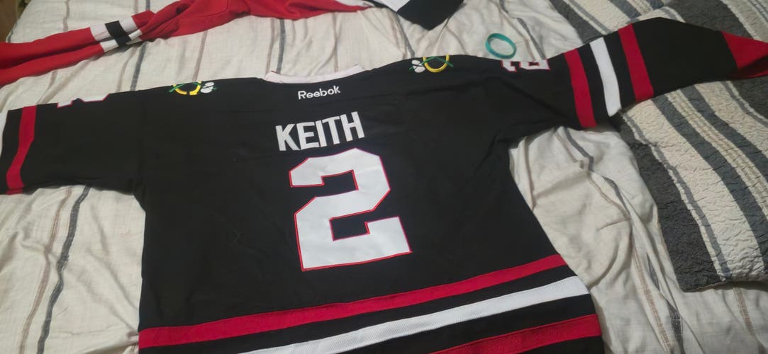 #19 Duncan Kieth Chi. Blackhawks Reebok Edge 1.0 (Model 7187A):