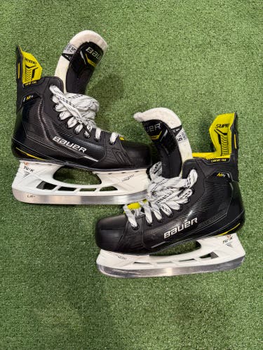 Bauer Supreme M4 Hockey Skates | Size 5.5 Fit 1