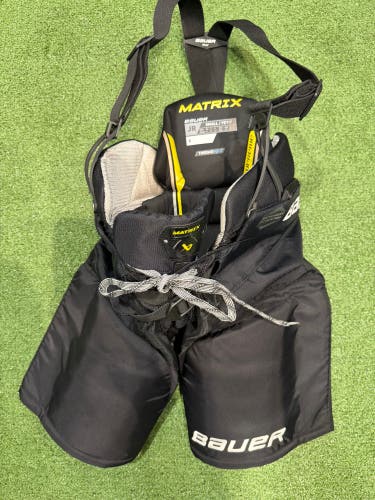 Junior Small Bauer Supreme Matrix Hockey Pants (Used)