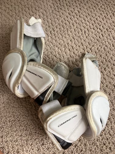 Medium Youth Under Armour Command Pro Arm Pads (Used)