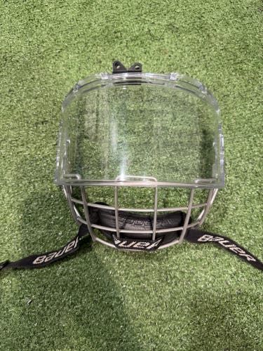 Bauer Hybrid Shield | Small