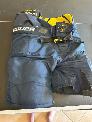 Junior Large Bauer Supreme Mach Hockey Pants (Used)