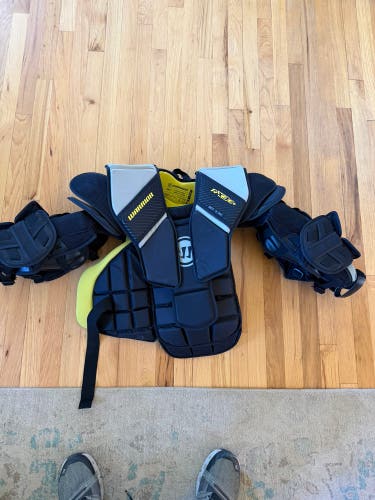 Large/Extra Large Warrior RX3E+ Goalie Chest Protector (Used)