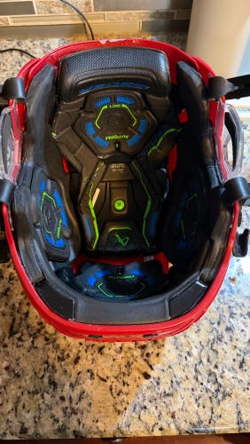 Medium Bauer Re-Akt 155 Helmet (Used)
