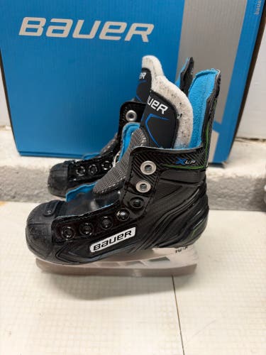 Bauer XLP Hockey Skates 8 (Used)