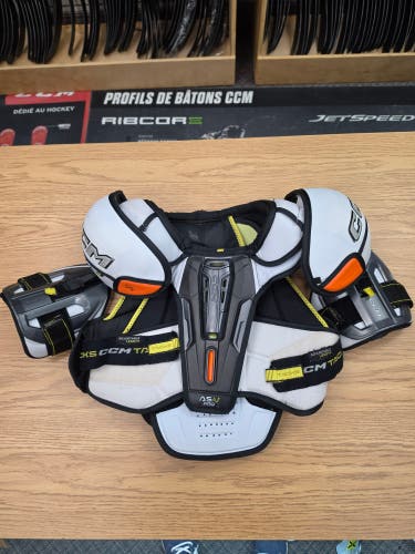 Large Senior CCM Tacks AS-V Pro Shoulder Pads Pro Stock (Used) #V1