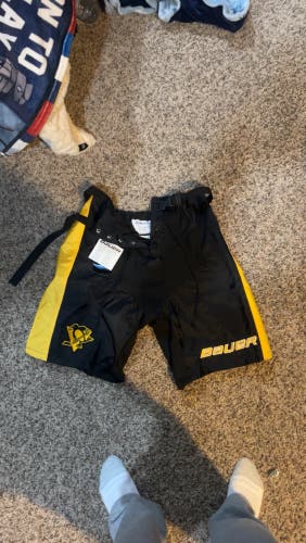 Black Small Bauer Team Pant Shell Pro Stock (New)