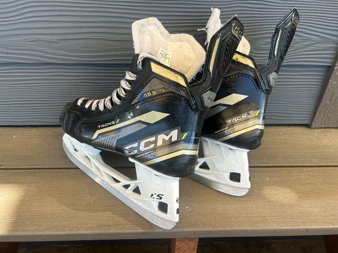 2022 CCM Tacks AS-570 Hockey Skates Regular Width 7.5 (Used)