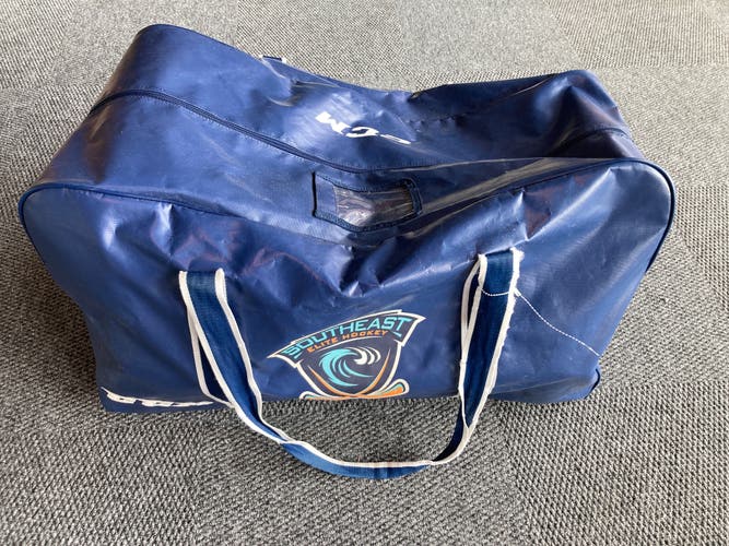 CCM EBTPro Carry Hockey Bag | 32"x20"x15"