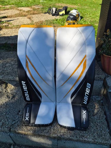 Int Large Bauer Vapor X5 Pro Goalie Leg Pads 32+ (Used)