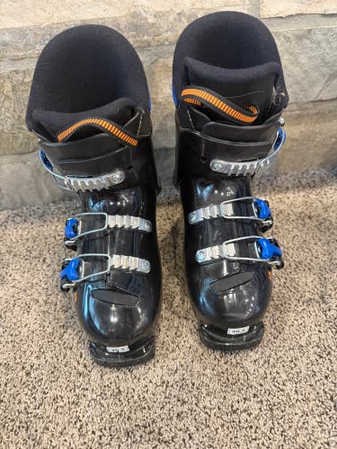 Mondo 20 & 20.5 Unisex Rossignol Comp J3 Ski Boots (Used)