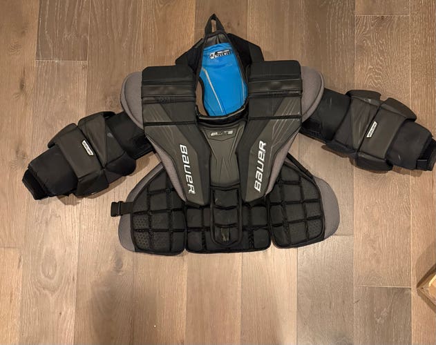 Small Bauer Elite Goalie Chest Protector (Used)