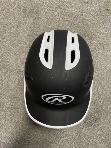 One Size Fits All Rawlings R16 Batting Helmet (Used)