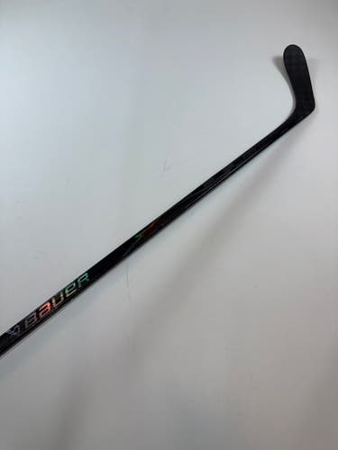 Bauer Vapor Flylite 87 Flex P28 LH Pro Stock Hockey Stick Tactile Grip Used