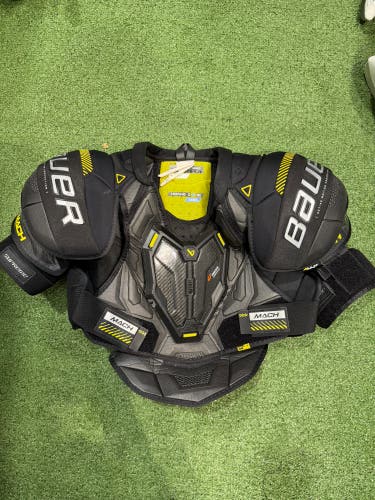 Bauer Supreme Mach Shoulder Pads | Intermediate Large