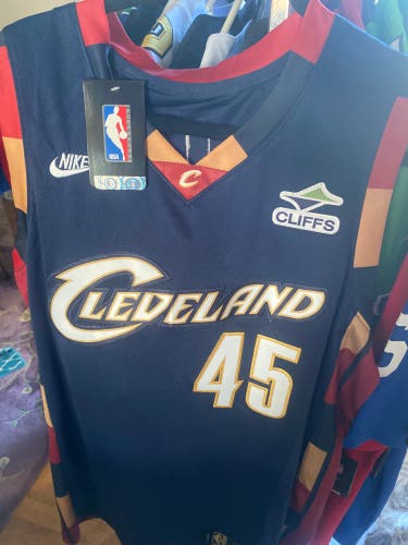 Black XL Adult Unisex Nike Jersey (New) Donovan Mitchell