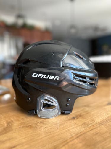 Large Bauer Re-Akt 65 Helmet (Used)