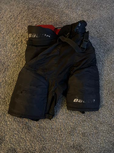 Men's Senior Medium Bauer Vapor X3.0 Hockey Pants (Used)