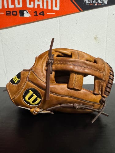 Wilson A2000 RH Infield Baseball Glove 11.75" (Used)