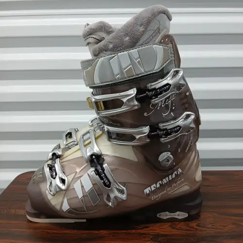 Tecnica Mega + Plus 12 Women's Ski Boots 24/24.5 US 7/7.5 285mm EXCELLENT!