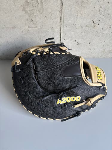 2025 Wilson A2000 RH First Base Baseball Glove 12.5" (New)