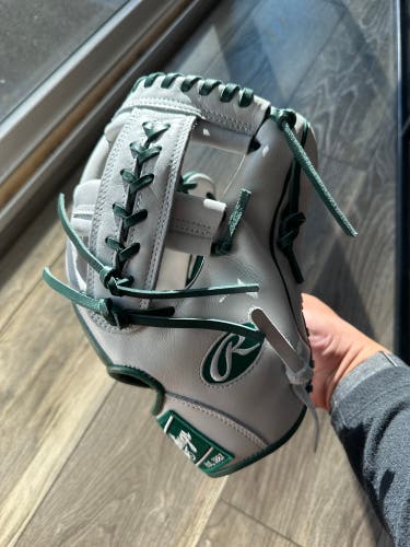 Custom Rawlings Heart of the Hide R2G RH Infield Baseball Glove 12" - never game used