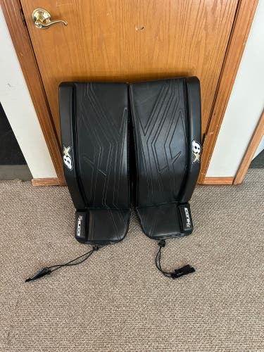 33" +1 Brian's Iconik X Goalie Leg Pads (Used)