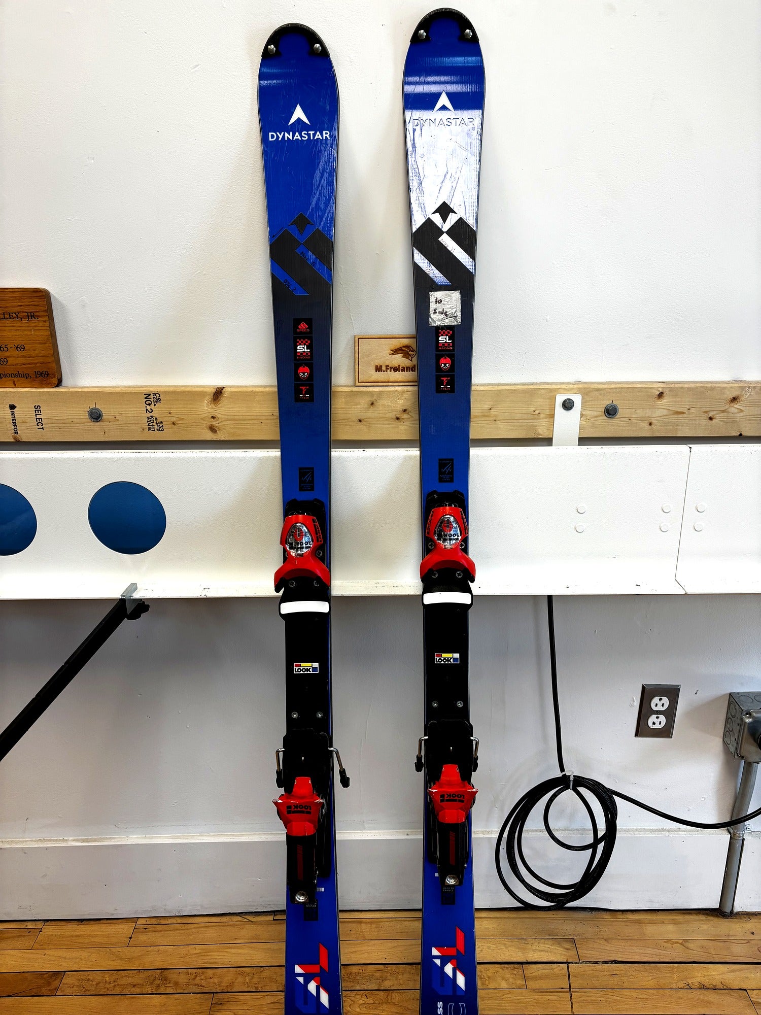 Dynastar Speed Omeglass WC FIS SL 165cm Race Skis w/ LOOK Bindings