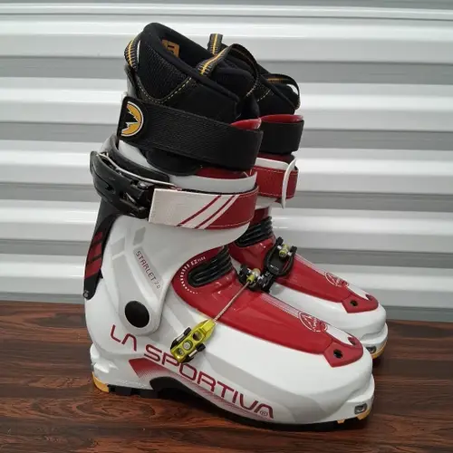 La Sportiva Starlet 2.0 Ski Boot | Women’s Size 24/24.5 | Msrp $500 WORN ONCE!