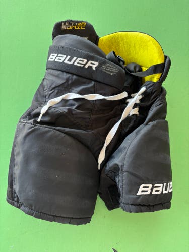 Black Youth Medium Bauer Supreme Ultrasonic Hockey Pants