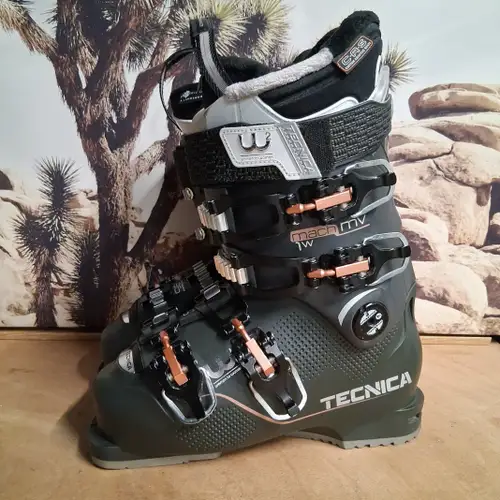 Tecnica Mach1 95 W MV Ski Boots - 2021 Women's - 23.5 / 6.5 US NICE!