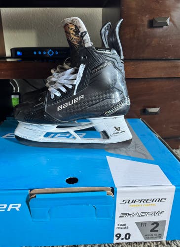 Black 2024 Bauer Supreme Shadow Hockey Skates Regular Width 9 (Used)