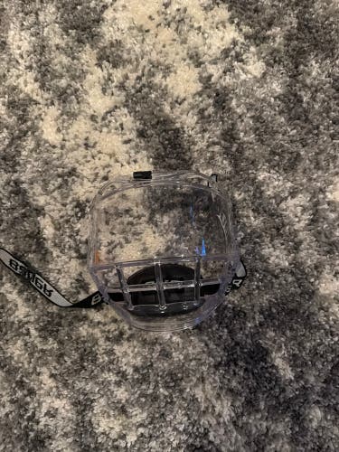 Small Bauer Concept 3 Full Shield Shield (Used)