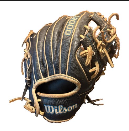 Wilson A2000 RH Infield Baseball Glove 11.5" (Used)