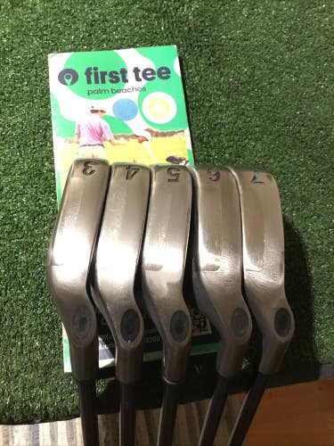 Callaway Great Big Bertha Tung. Ti. Irons Set 3-7 Irons Regular RCH 96 Graphite