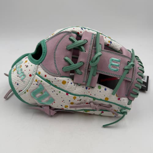 Wilson A2000 H12 12” Infield Fastpitch Softball Baseball Glove