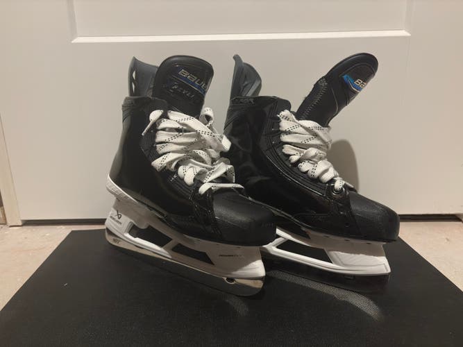 Black 2025 Bauer Vapor Flylite Hockey Skates 9.5 (Used)